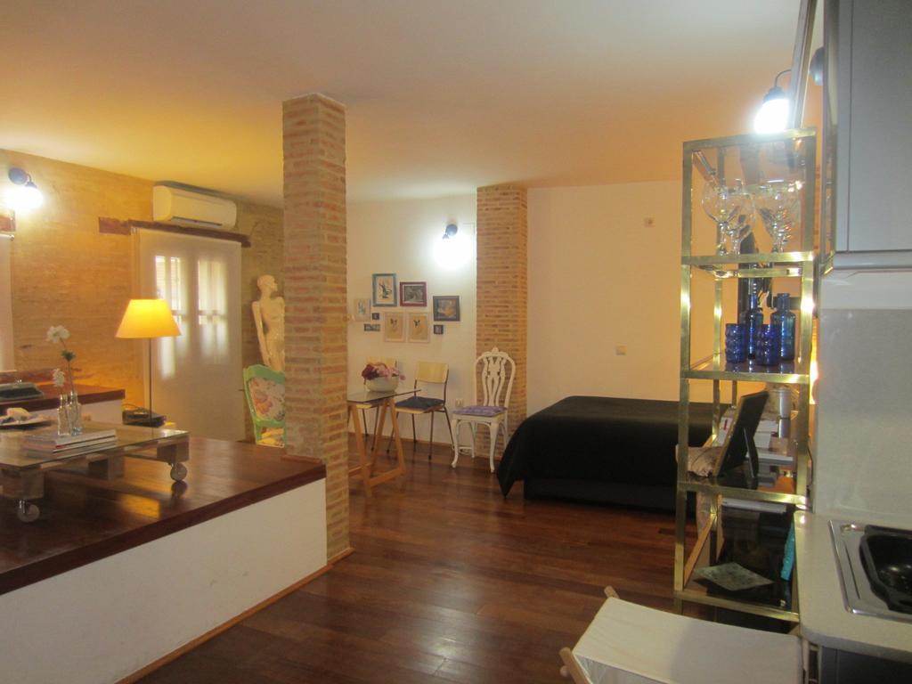 Living Valencia Studio Serranos Room photo